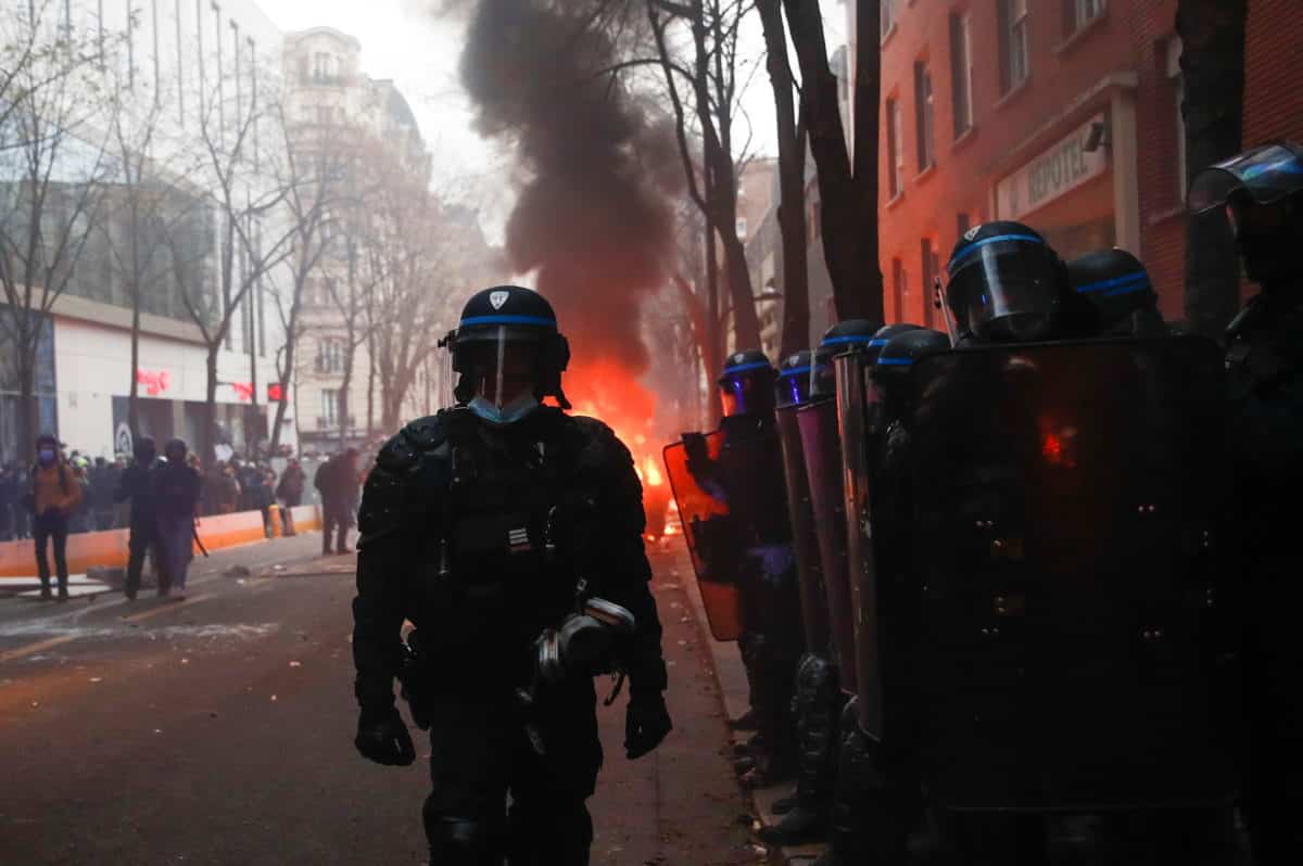 Demonstration against the 'Global Security Bill' in Paris [REUTERS/Gonzalo Fuentes]