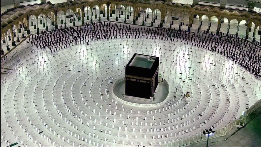 ‘COVID immunized’ Muslim pilgrims converge in Makkah during Ramadan