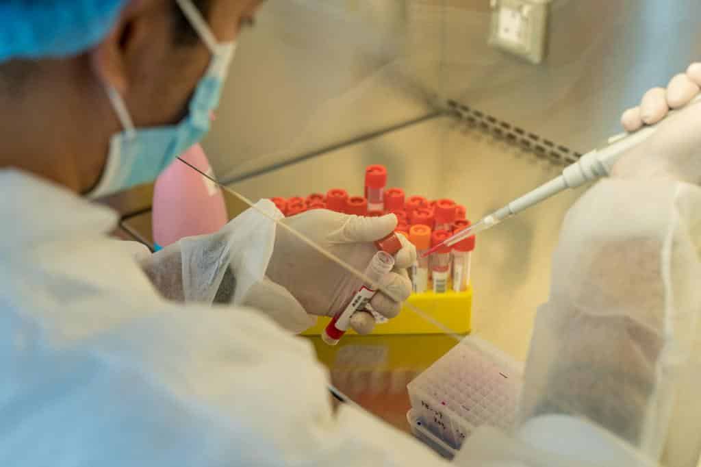 Analysis: The UAE, a forward-looking vision to contain the pandemic with vaccines and drugs