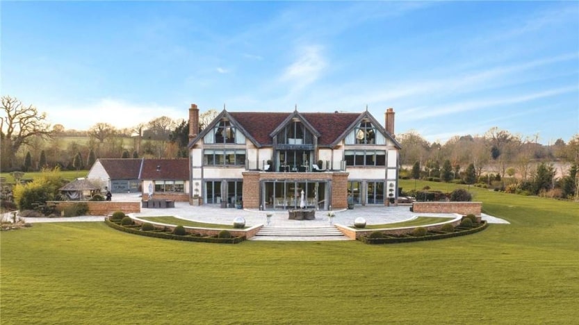 A mansion with features beyond your imagination