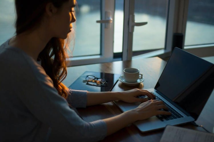 Women actually better at finding and remembering words than men Study