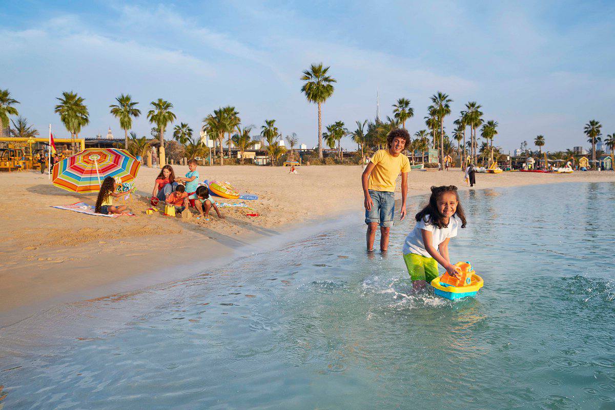 La Mer is the Place to be for Outdoor Fun, Beachside Dining & Fabulous Prizes