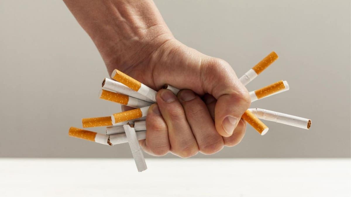 New Zealand passes world-first tobacco law to ban smoking1