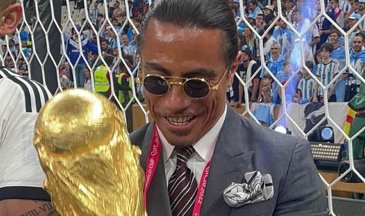 Salt Bae broke the golden FIFA rule while on the pitch during the World Cup final1