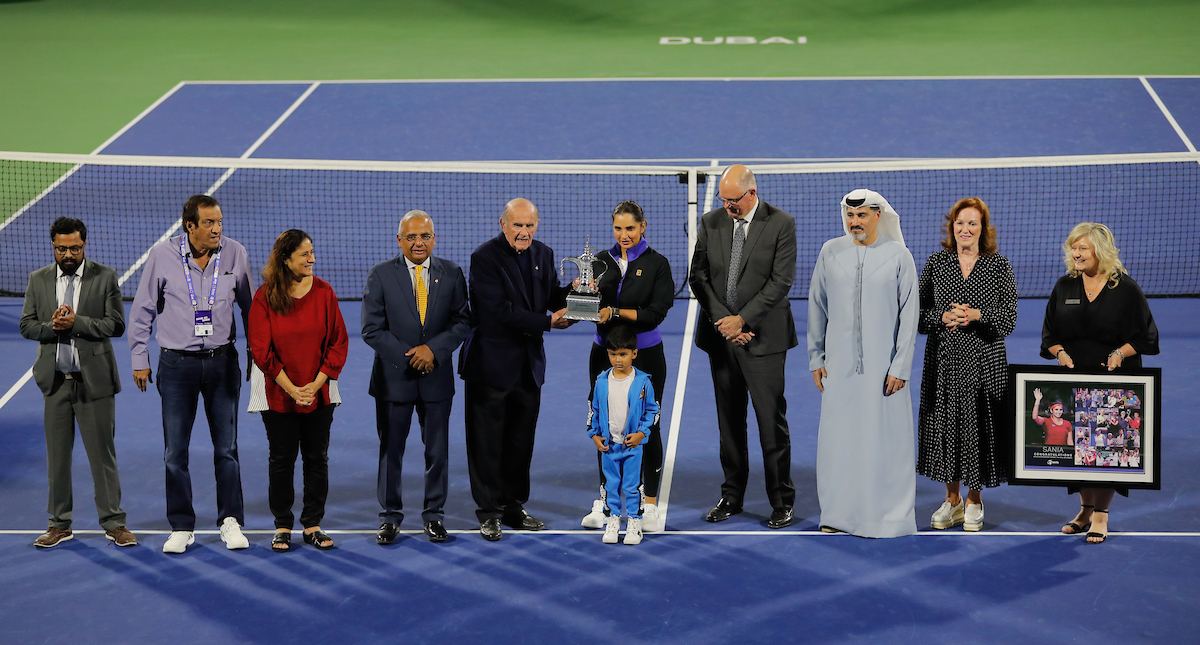 STEPPING-AWAY-SANIA-MIRZA-IS-GIVEN-A-SPECIAL-SEND-OFF-AT-THE-DUBAI-DUTY-FREE-TENNIS-CHAMPIONSHIPS
