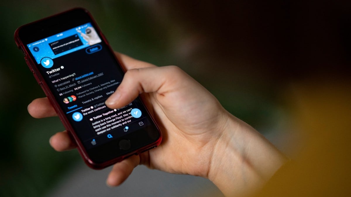 Twitter to charge 1,000 per month from businesses for their gold badges