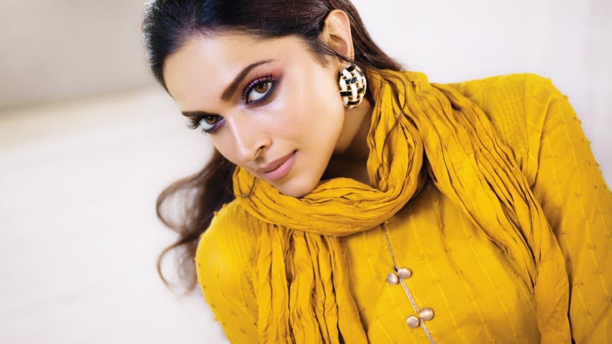 Deepika Padukone to present award at Oscars 2023. Joins Dwayne Johnson, Emily Blunt