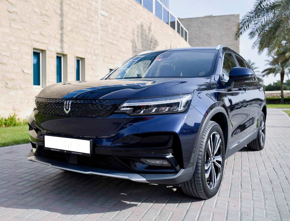 Dubai Taxi commences trials of a new electrical vehicle from Skywell