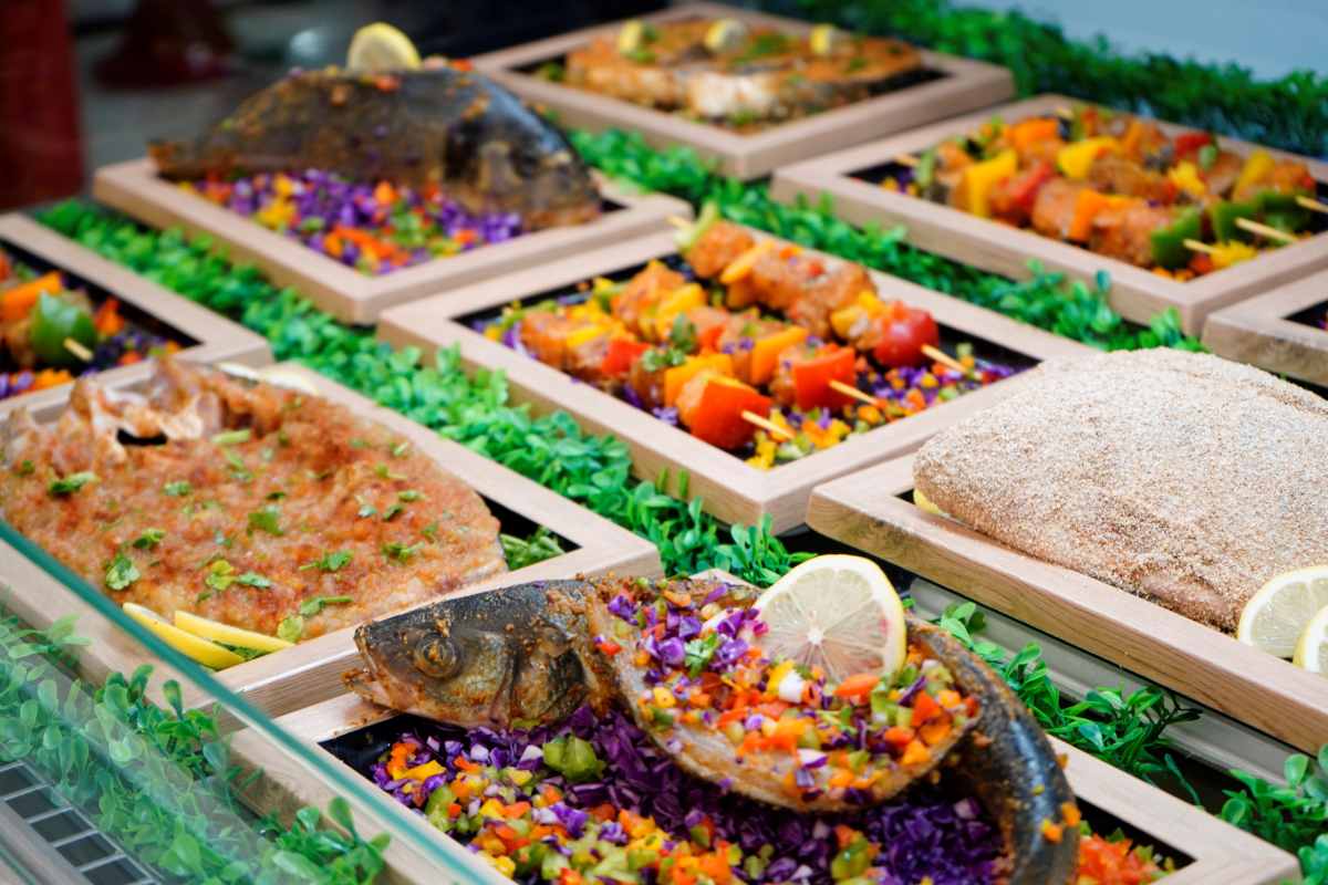 Live Grilled Fishery section at Geant Kalba