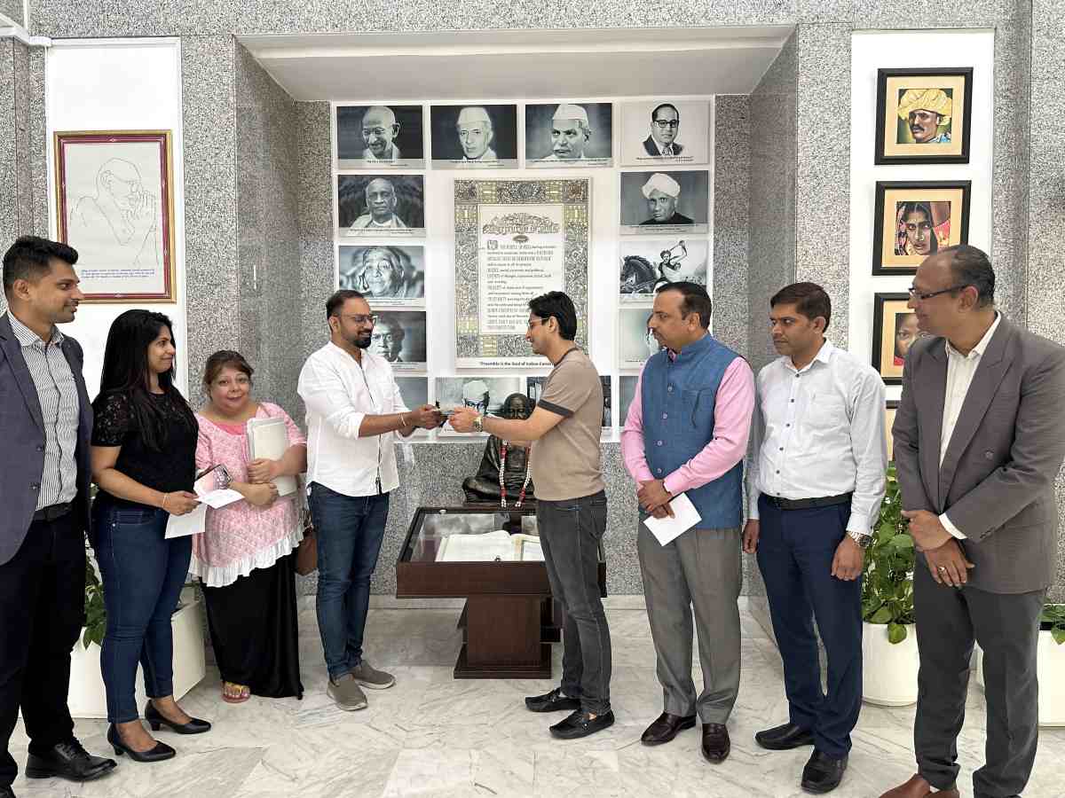 The Consulate General of India, Dubai Facilitates Assistance for an Indian Woman