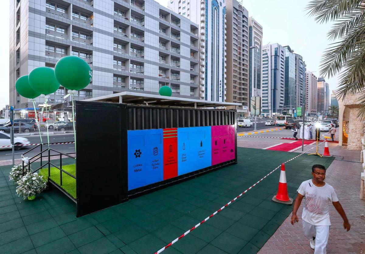 UAE residents participate in two million tins-collection drive on World Recycling Day