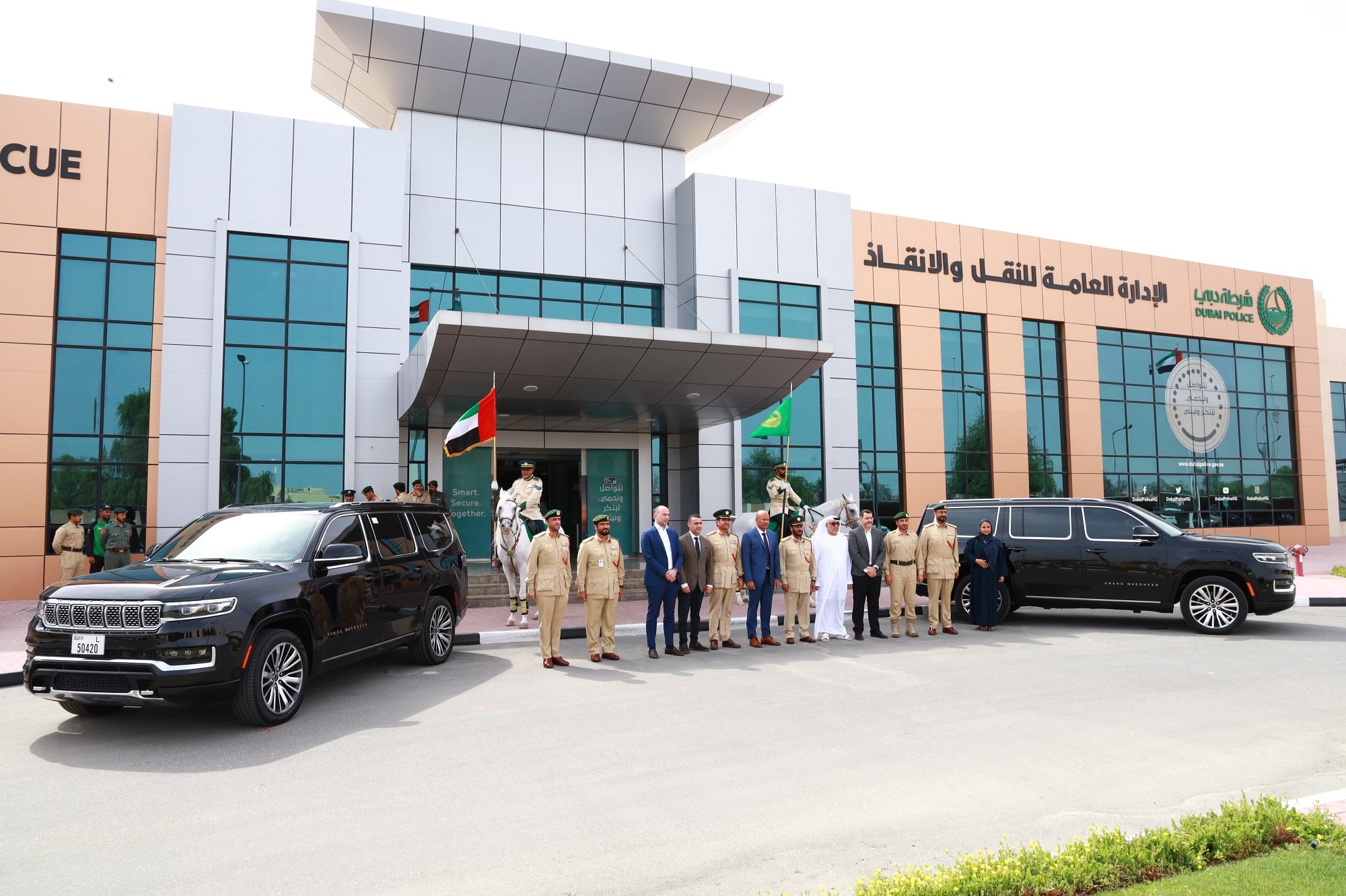 dubai-police-adds-jeep-grand-wagoneer