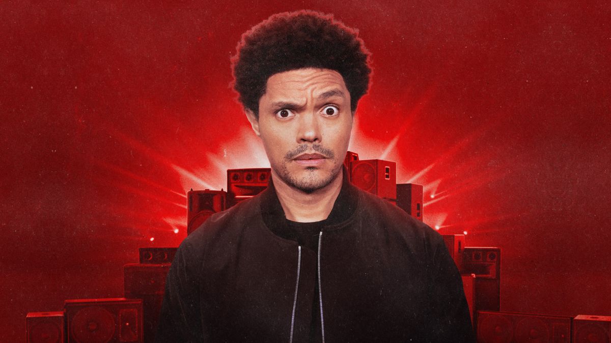 The incredibly versatile comedian will be performing to a full house of over 12,000 attendees on the night