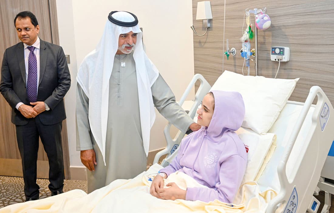 Nayhan-bin-Mubarak-visits-Palestinian-children-UAE-hospitals