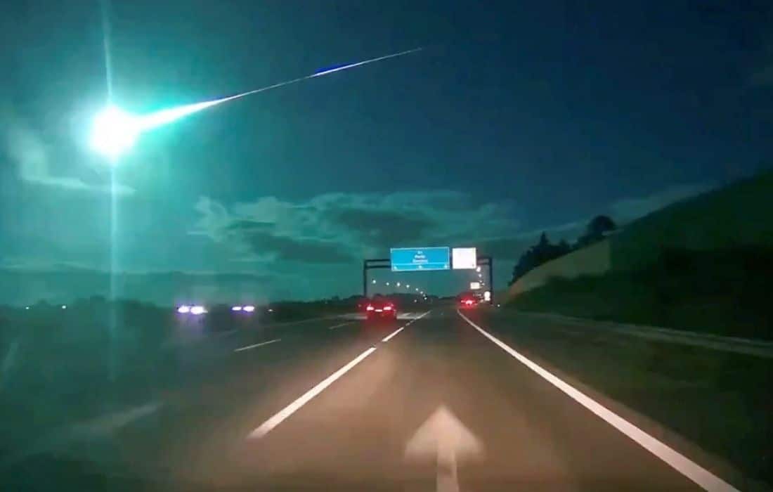 Massive meteorite illuminates the skies over Portugal, Spain with exquisite light