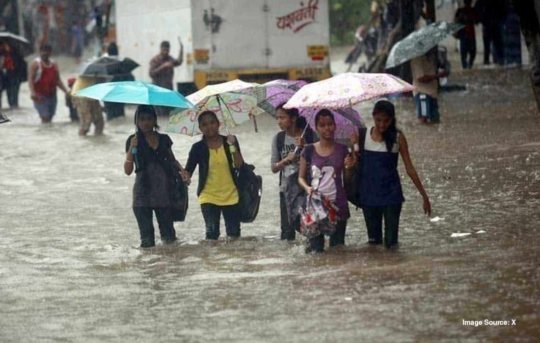Heavy rains kill 9, evacuate thousands in India