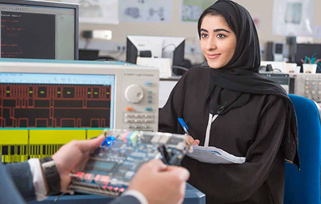 Sharjah Ruler approves 3,578 scholarships for students