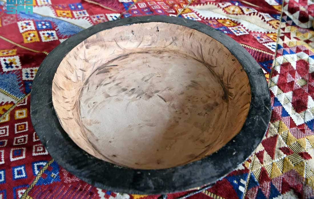 Wooden platter Sahfa in Saudi Arabia’s Aseer region stays a heritage symbol