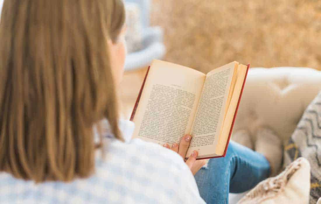 Bookcation: Why You Should Take A Vacation To Read Books