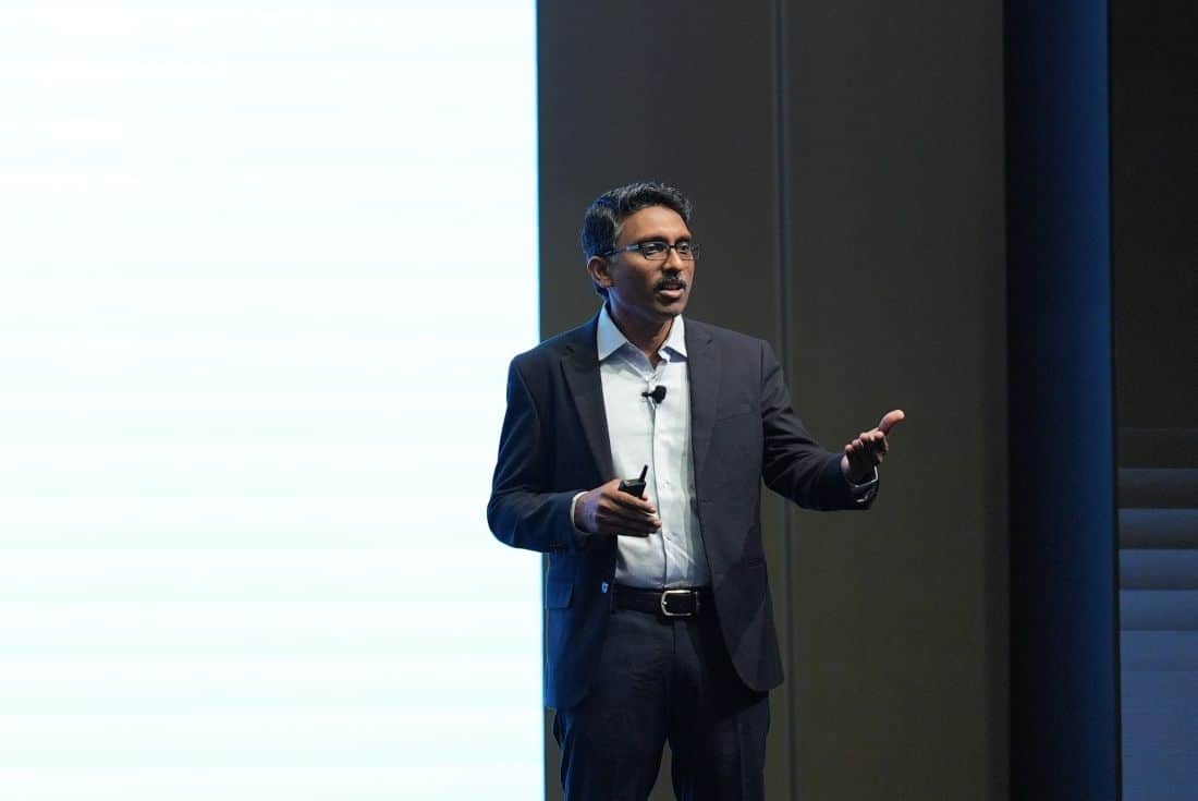 Zoho integrates AI and Machine Learning capabilities into Business Intelligence Platform