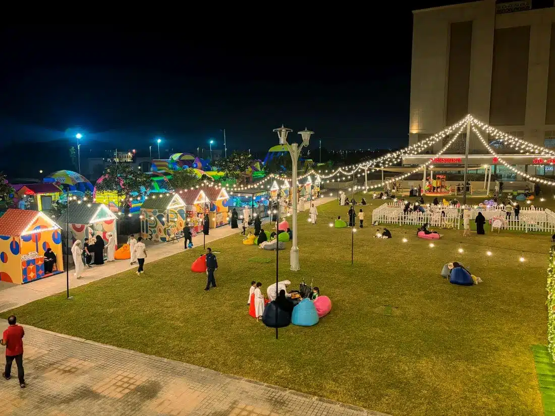 Deerfields Mall brings Winter Adventures in the Garden