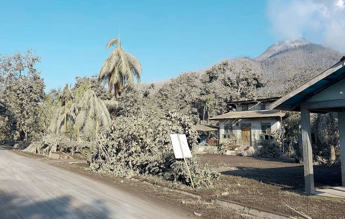 Mount Lewotobi erupts, ash reaches 5,000 meters high