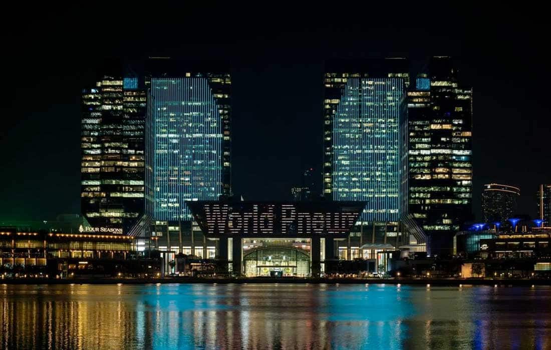 UAE landmarks illuminate for World Pneumonia Day