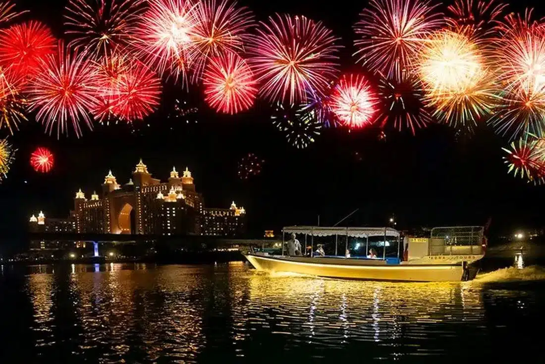Special offers to celebrate New Year’s Eve 2025 aboard marine transport means