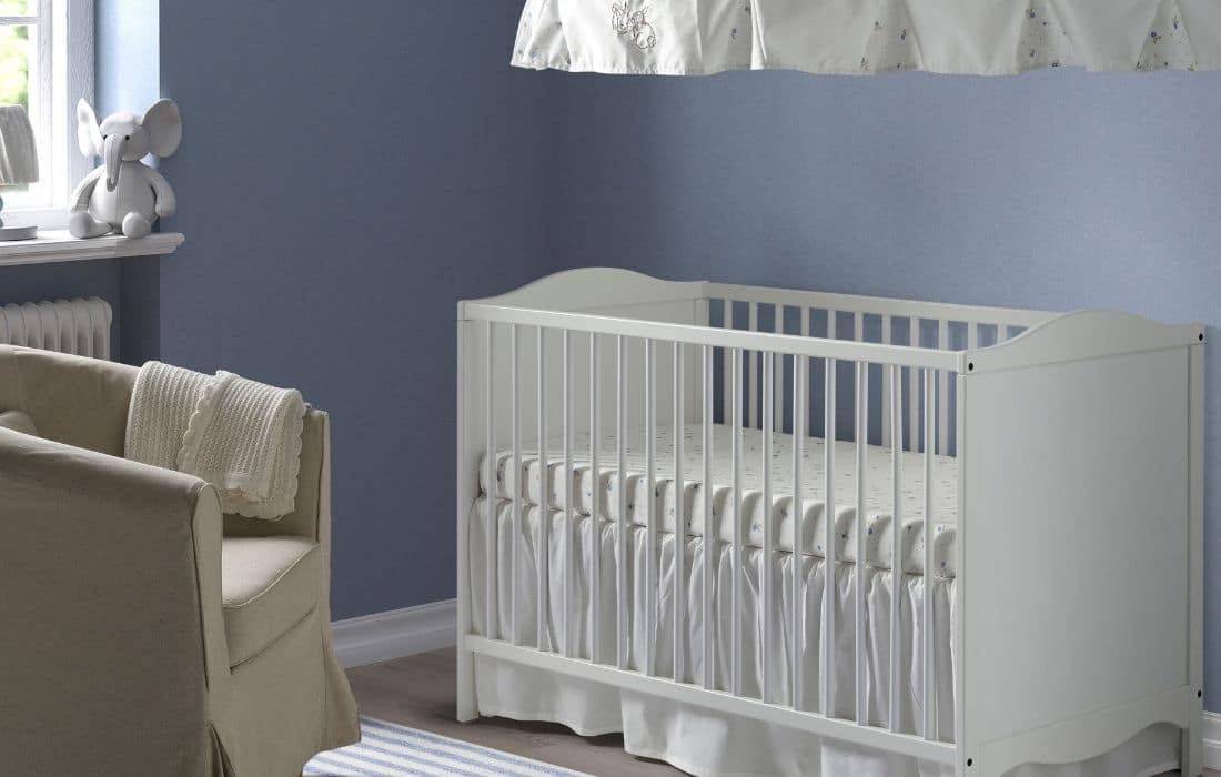 20 families with twins or triplets to receive free IKEA cribs this April