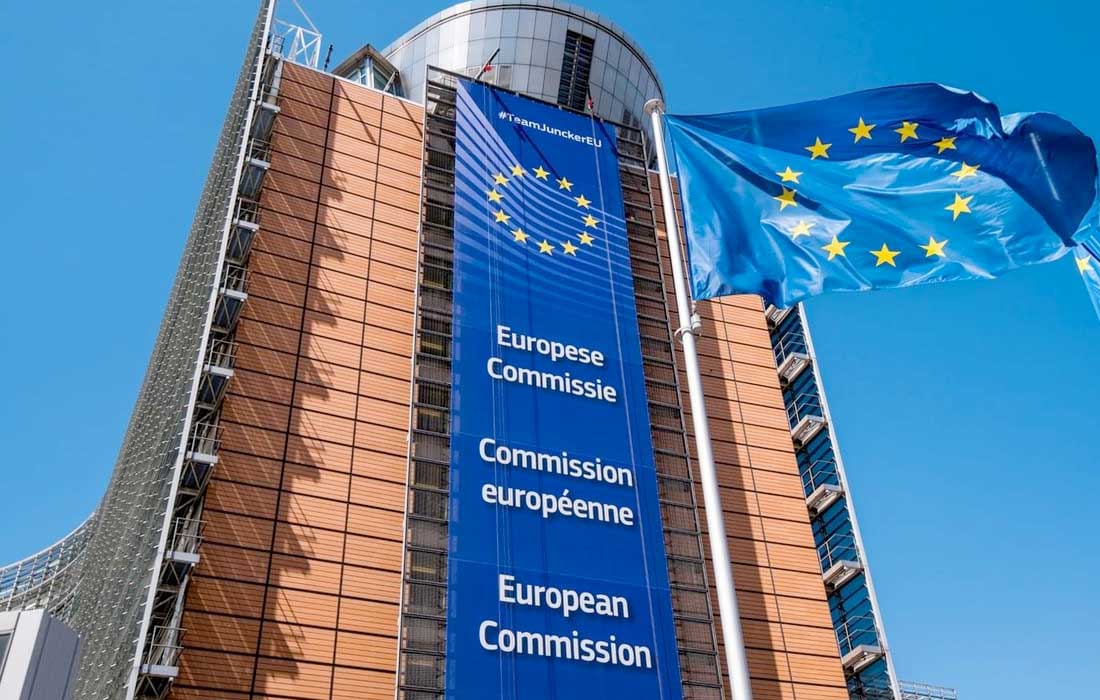 EU delays US trade tariffs decision