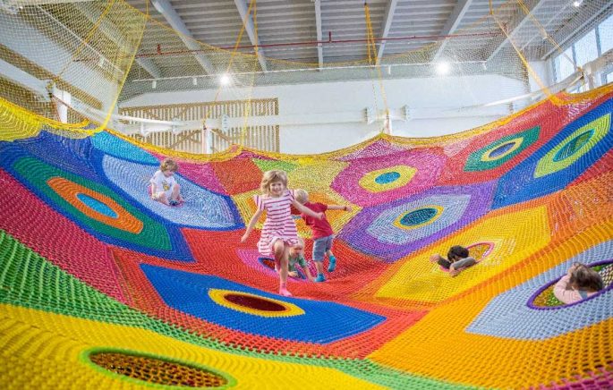 Kids-special-5-fun-places-visit-Dubai-summer-OliOli.