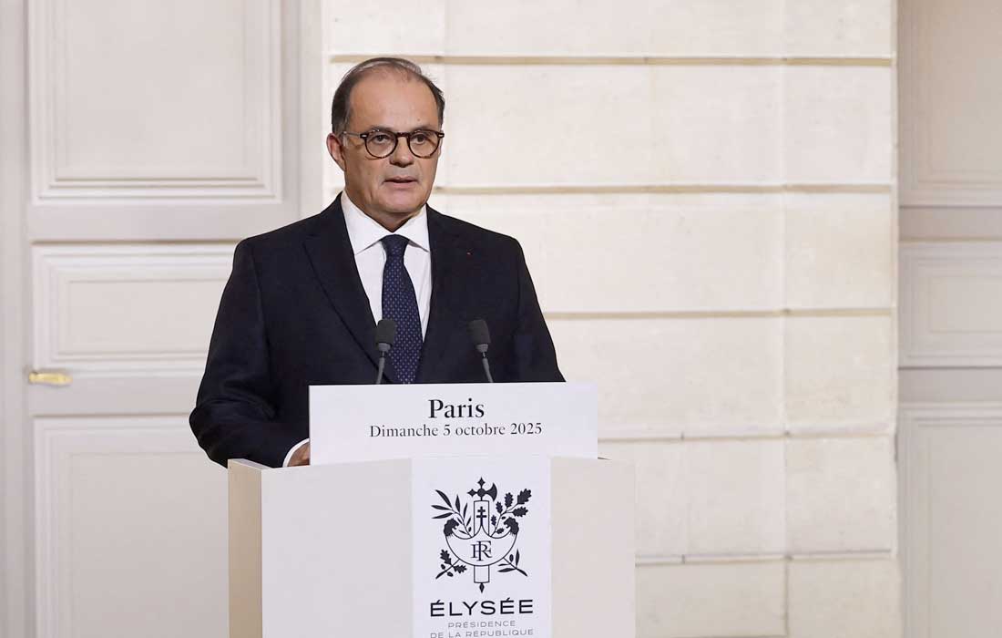 French Prime Minister Lecornu’s new government collapsed within 14 hours, marking the fastest Lecornu government collapse in French history.